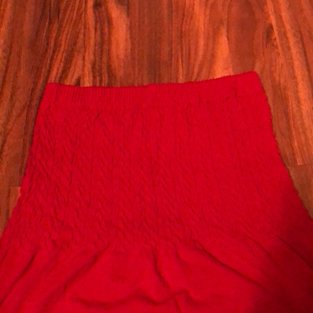 ✨ 4 for $25✨ red coverup - Picture 2 of 3